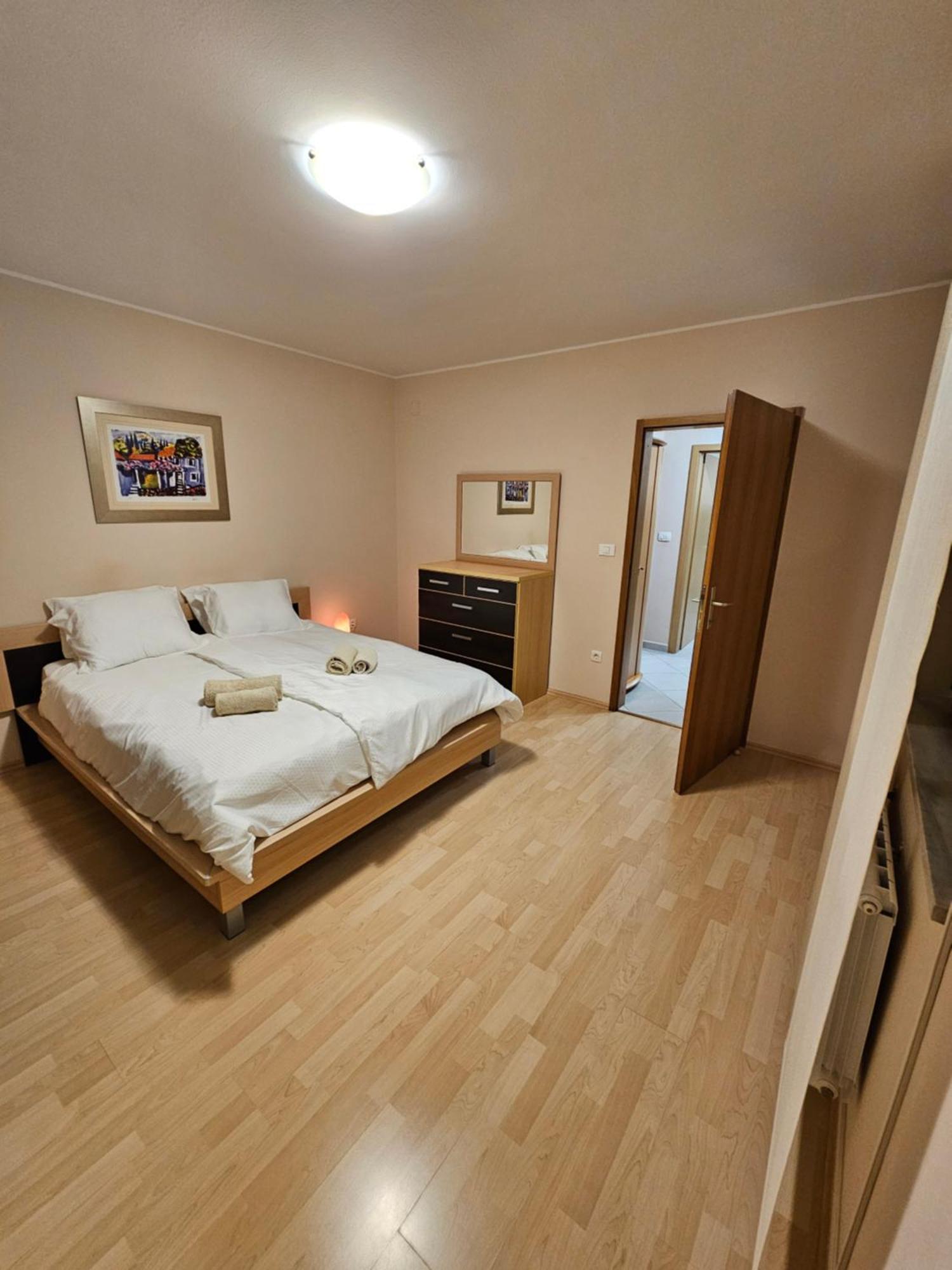 Val Apartment *